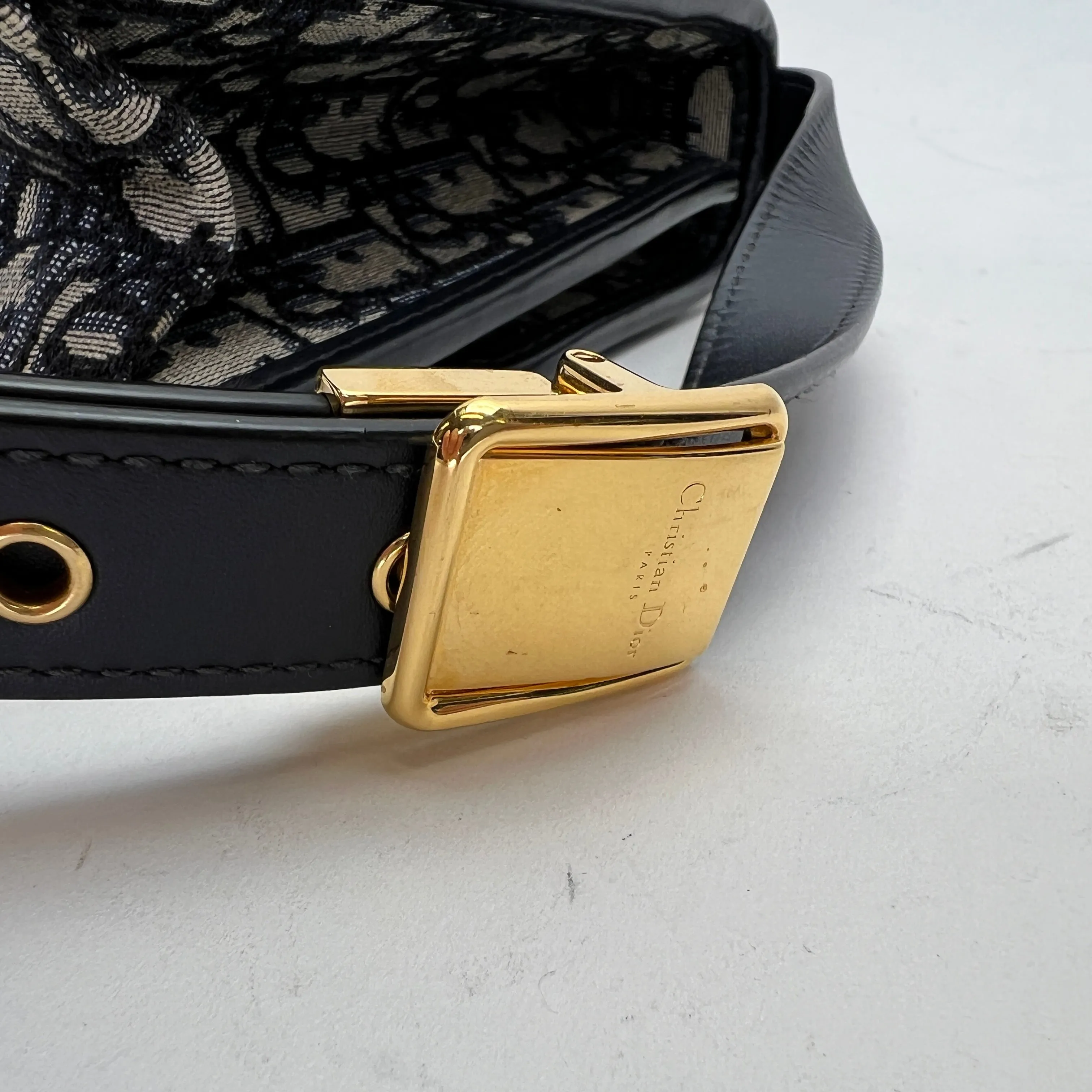 30 Montaigne Medium Navy Shoulder Bag in Jacquard, Gold hardware