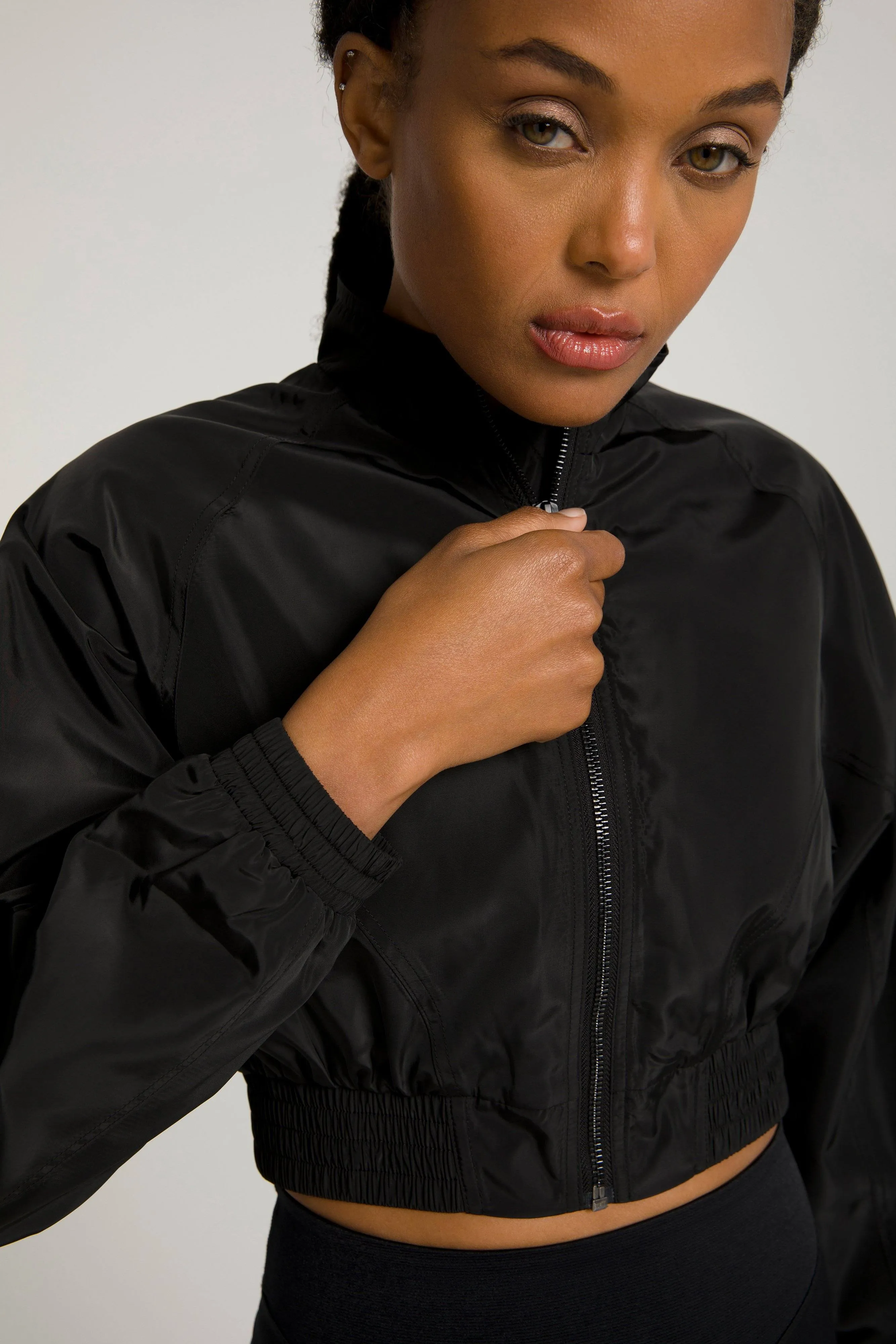 CROP TRACK JACKET | BLACK001