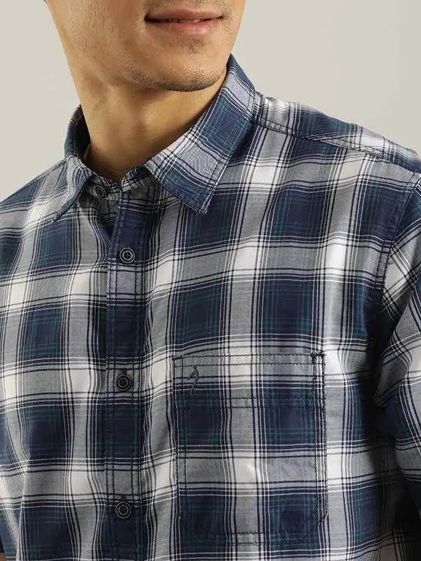 Men Checked Half Sleeve Cotton Blend Shirt