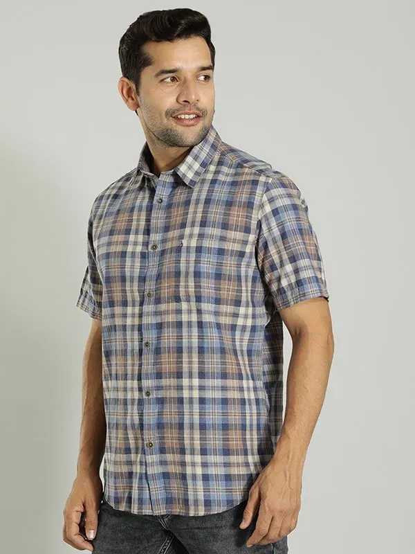 Men Checked Half Sleeve Cotton Shirt