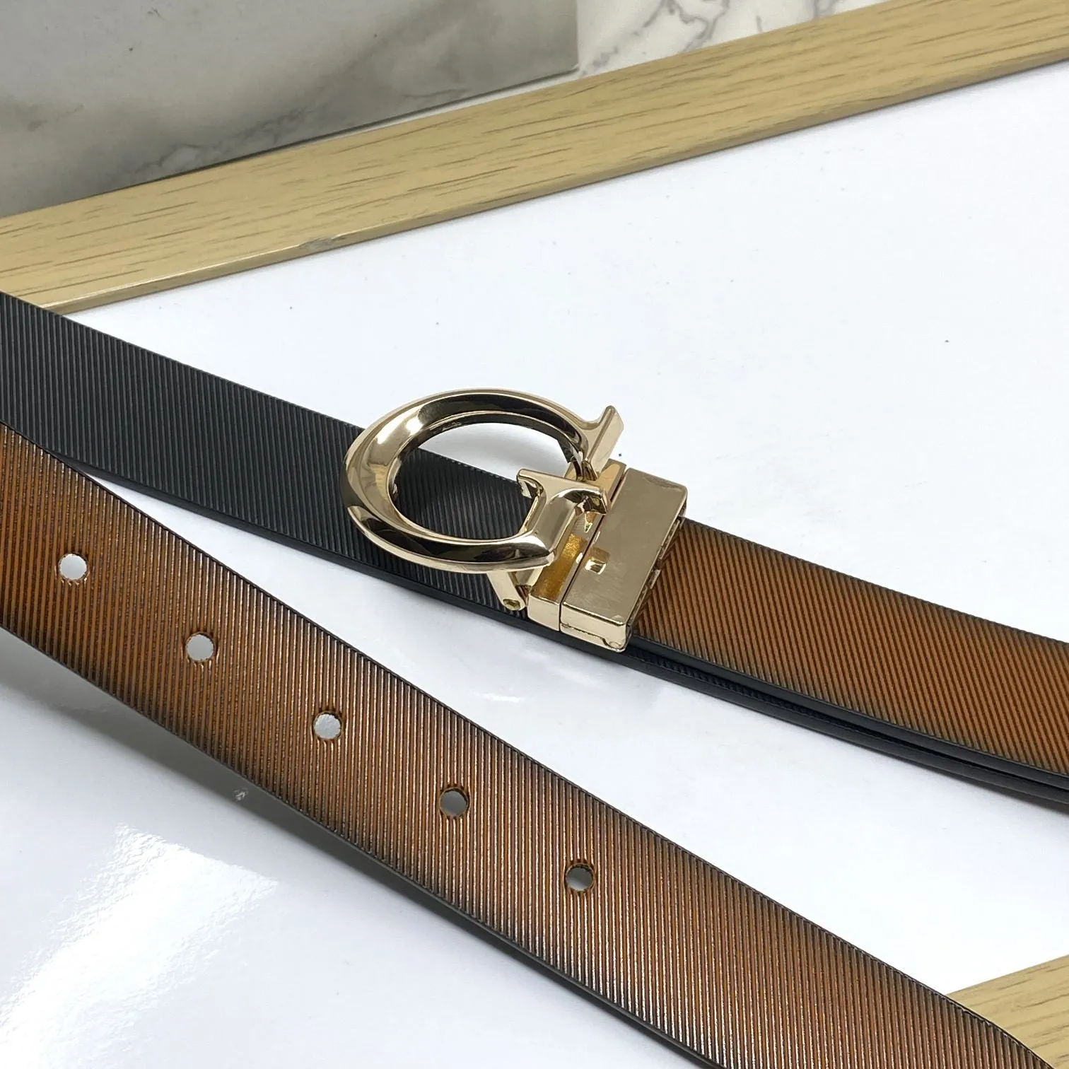 Small G Letter Reversible Strap Belt For Men-JonasParamount